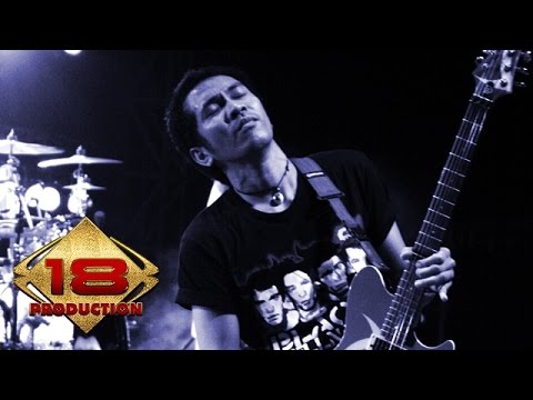 Slank - Ketinggalan Jaman (Live Konser Klaten Jateng 15 April 2006)