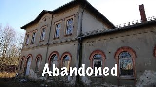 Exploring an Abandoned Decayed Train Station