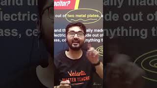 Whats inside a capacitor⚡?shorts neet neet2024 cbse2024