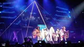 Britney Spears - Toxic (Live in Arena Zagreb, 1.10.2011)