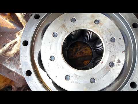 Bulldozer d7 how steering system parts look and brake part