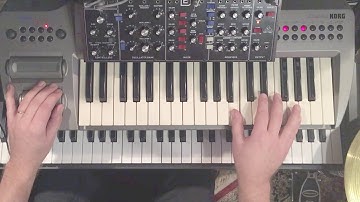 Behringer Model D - Uriah Heep - Return to Fantasy Minimoog intro