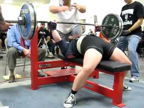 Melissa Henry 369 lb bench press at 2009 Big Iron ...