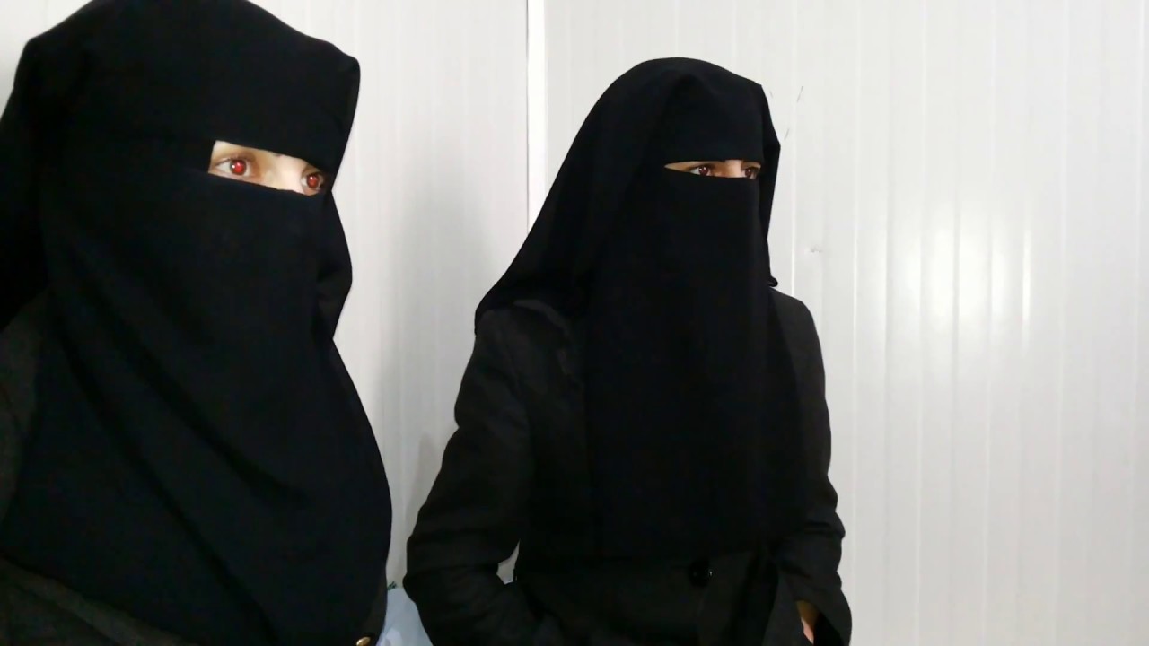 معانات اللاجئين في مخيم كلس في تركيا.