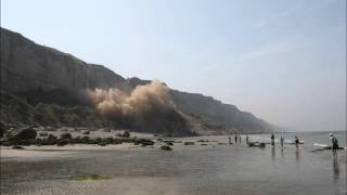 Cliff collapse at St Jouin Bruneval (Normandy) on 15 July 2013 at 12h10