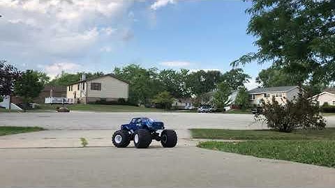 Axial SMT10 Bigfoot 14 now WITH sounds.