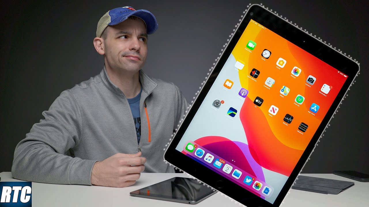 Reviewing the Cheapest iPad! - YouTube