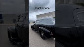 The video features a custom 1952 Chevrolet Suburban, a classic hot rod2025#shrots #automobile 😎