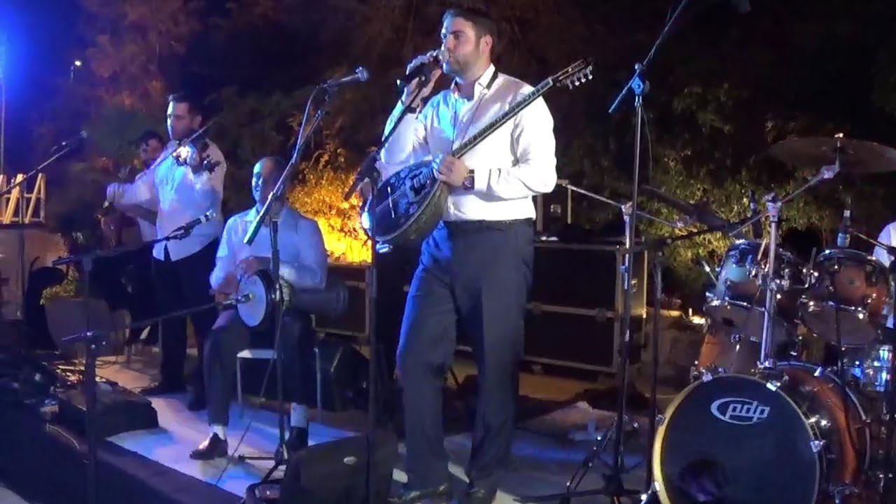 אלירן אלבז במחרוזת חסידי/מזרחי בברי מצוות ל36 ילדים חב"ד נתניה ודוד אולניק ייקבי קיסריה