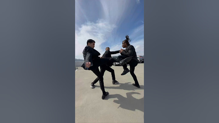 1 v 3 fight on the roof! 🔥 #fight #shorts #johnwick