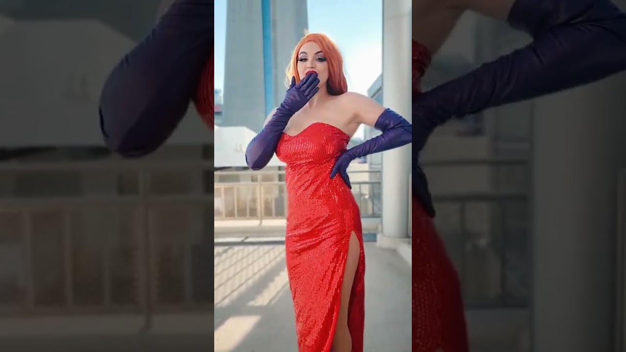 looking for mr rabbit o.o  #cosplay #jessicarabbit