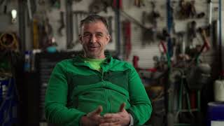 Robert Brunner Im Portrait Service-Techniker Und Problemlöser Im Erdenwerk Von Fuchs Baut Gärten