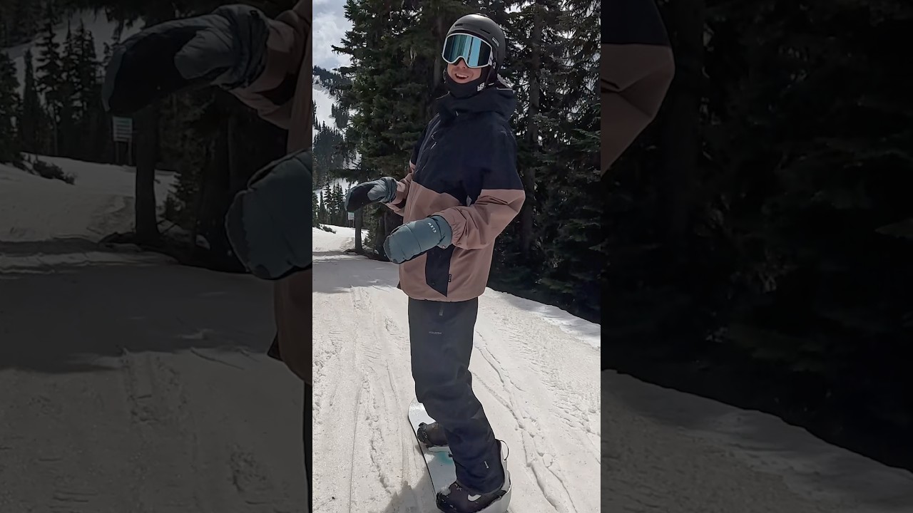 Sprin conditions are here, making the side hits more fun! ​⁠@o@outdoormasterUSc@clewsnowboarding