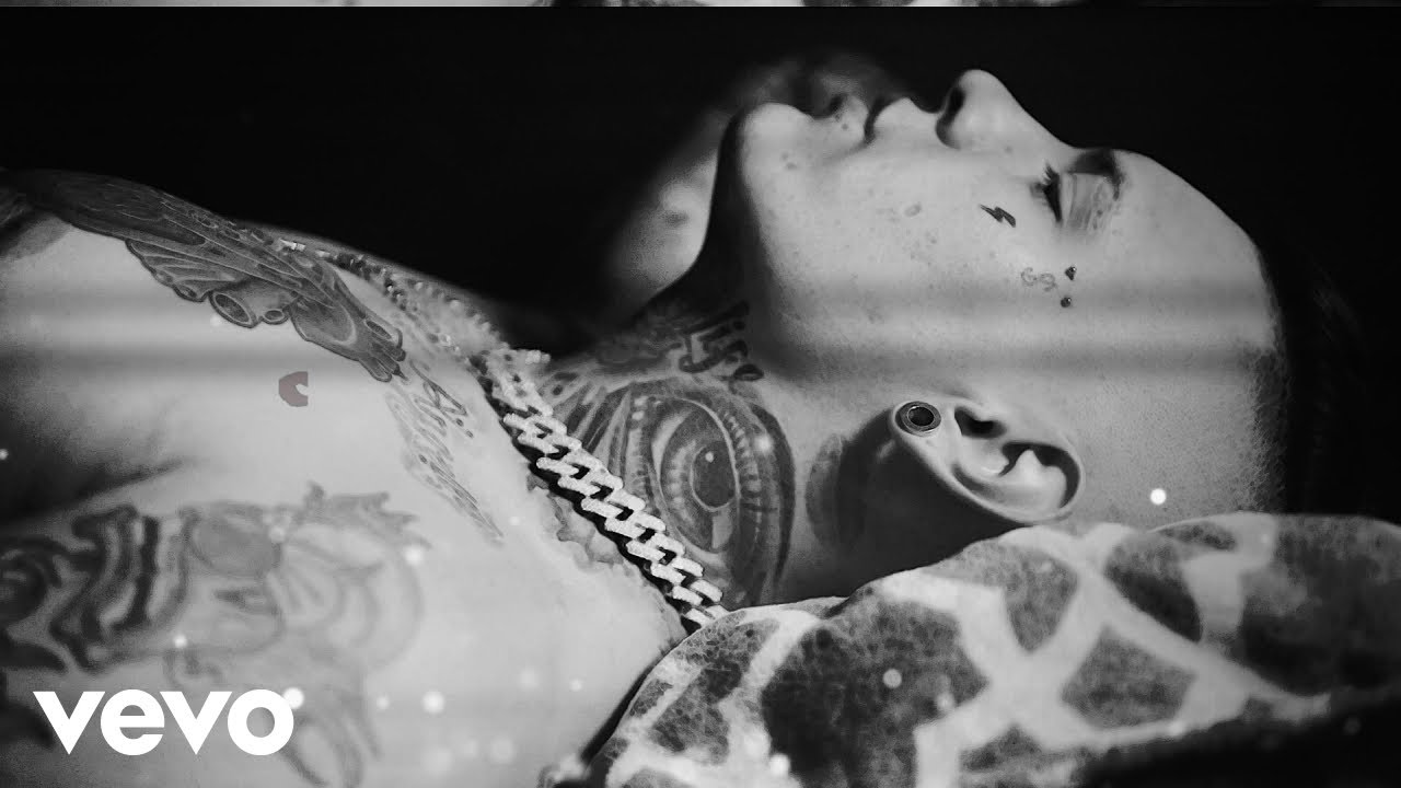 Nuco - A Fuego (Lyric Video)