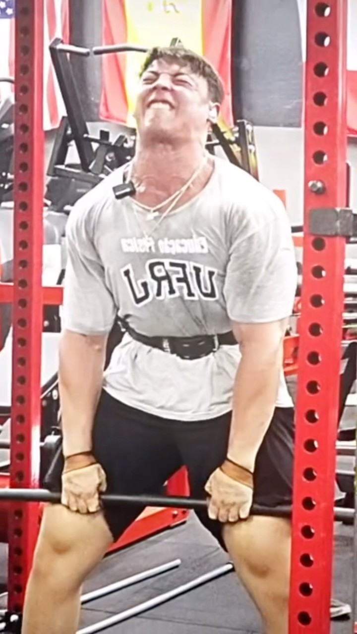 GANLEY 220kg NO TERRA! ?? #Ganley #Bbzinho #terra #academia
