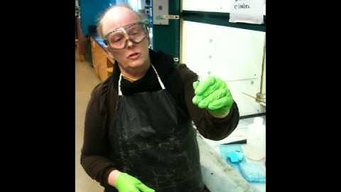 How to prepare a sample for GCMS at Bryn Mawr College