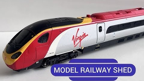Hornby Pendolino class 390 R2467X OO Gauge Digital Virgin Trains running session.