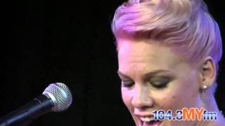 Video thumbnail of "P!NK "Who Knew" Live Acoustic"