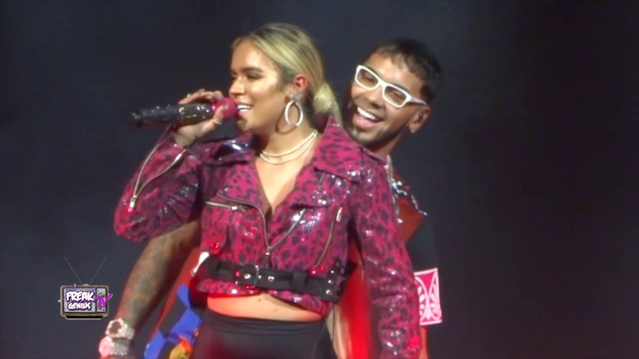 Karol G  Anuel AA Latin Grammys 2018 Full Performance and kiss