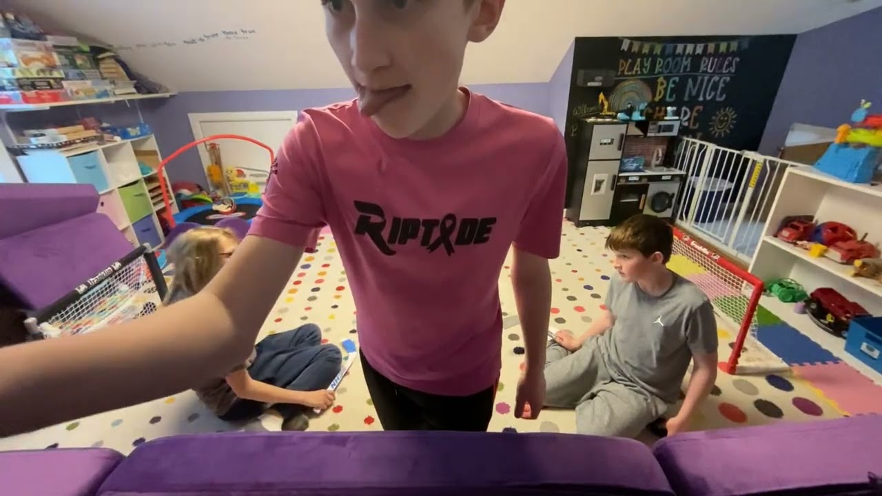 Knee Hockey Game #3 Grant vs Davis