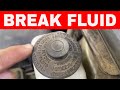 Easy way to check the break fluid in your car