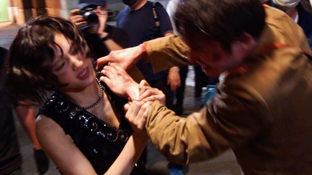 綾瀬はるかsexアイコラ 綾瀬はるか、SixTONESジェシーと本気の激しいアクション!映画『リボルバー・リリー』メイキング映像 - YouTube