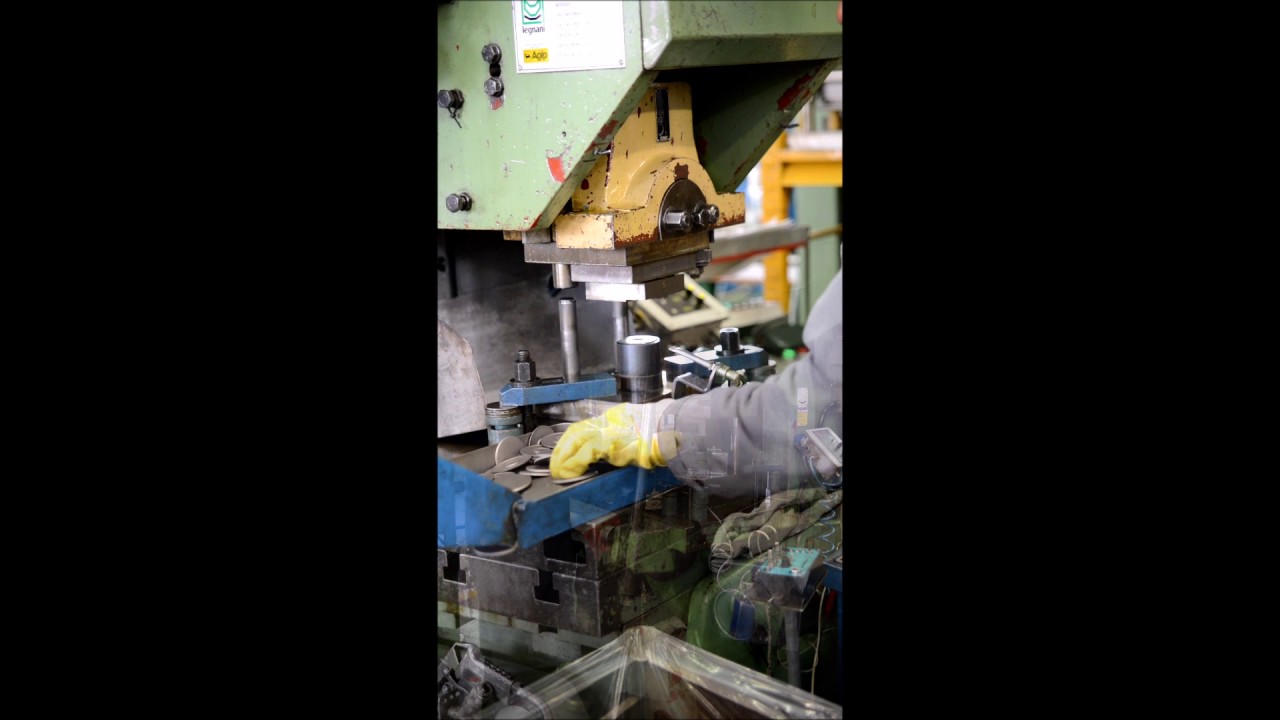 Presse per stampaggio particolari in metallo