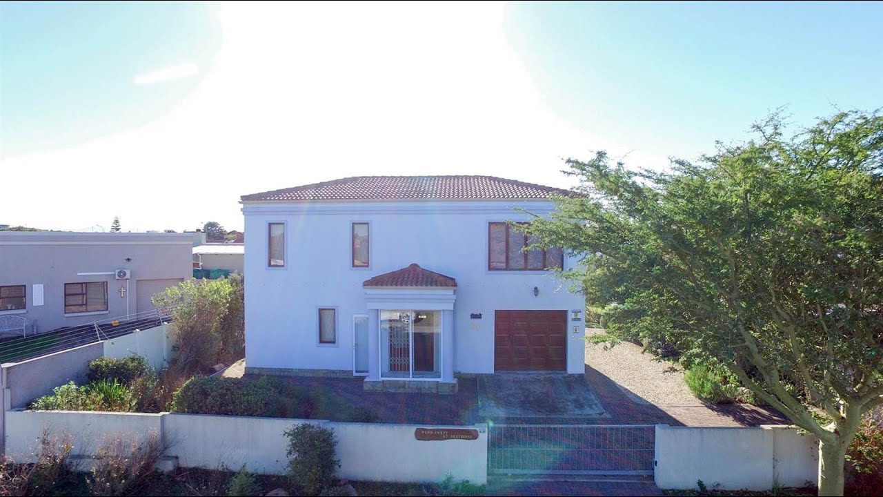 2 Bed House for sale in Eastern Cape Jeffreys Bay To Tsitsikamma