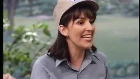 Walk Around the Block with Barney 2002 VHS