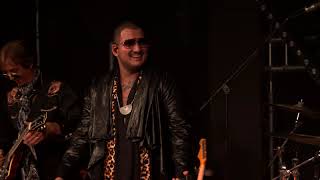 Barry L'Affair LIVE Performance S.Q.B. Düsseldorf - RIVER