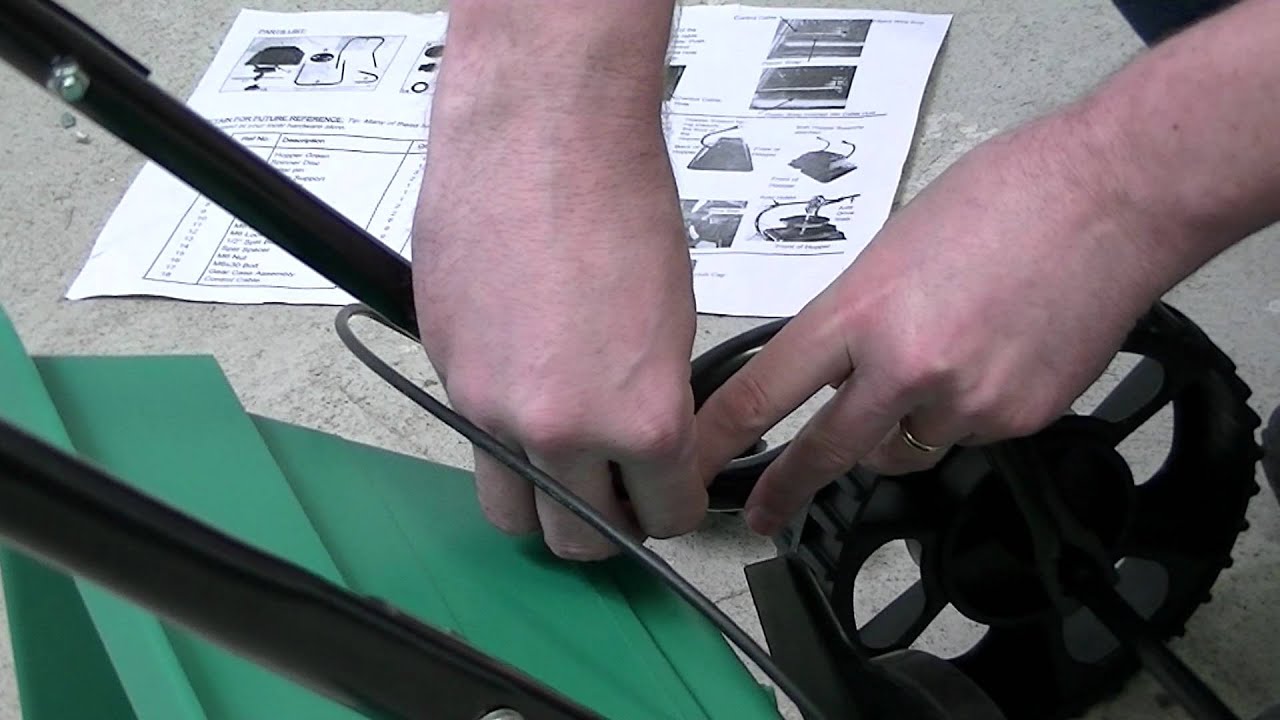 Broadcast Fertilizer Spreader