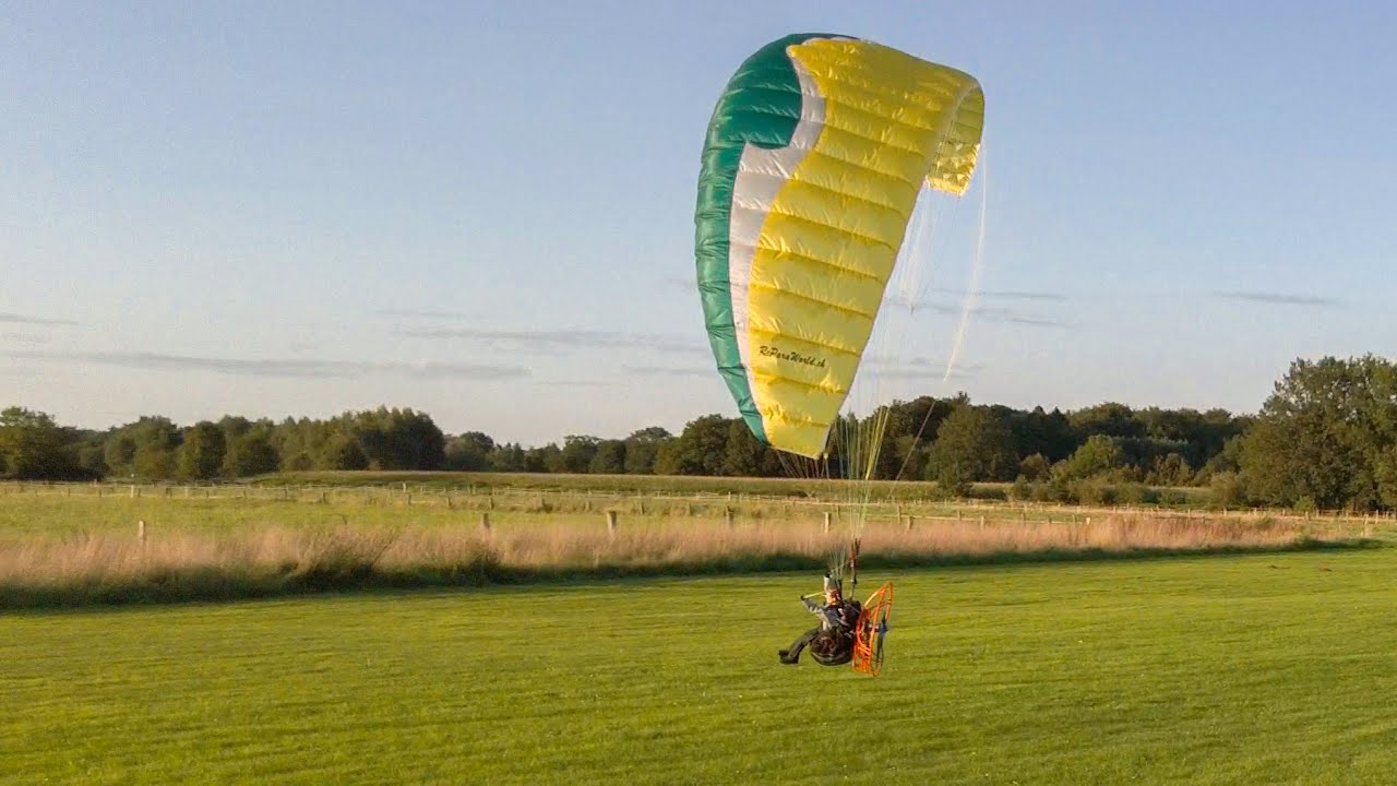 Erste Flüge mit dem Gleitschirm Dido und dem Peer L
