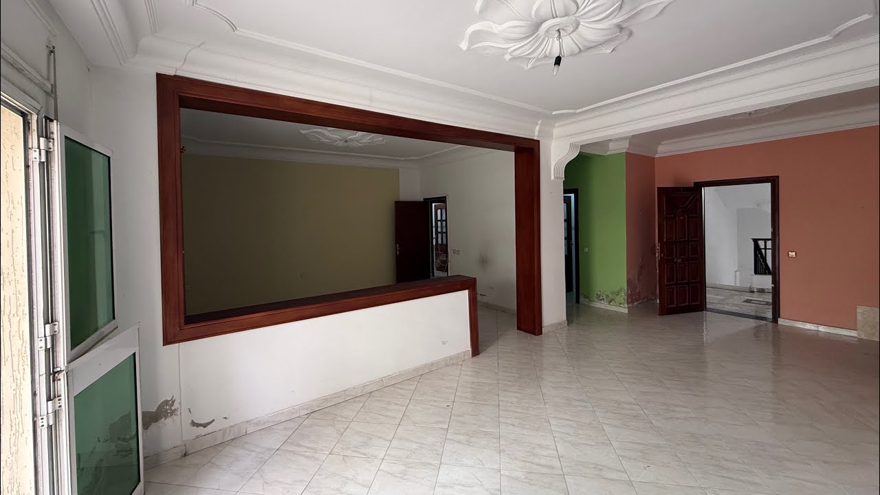  شقة محفظة بالطراسة 👑 مساحتها 185 متر 😍 في وسط تطوان بثمن 89 مليون 💶 الطابق الأول 🥇 0662125633