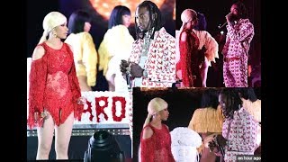 Offset Pulls up on Cardi B on stage to Apologize for Cheating and Begs for her to take him back!