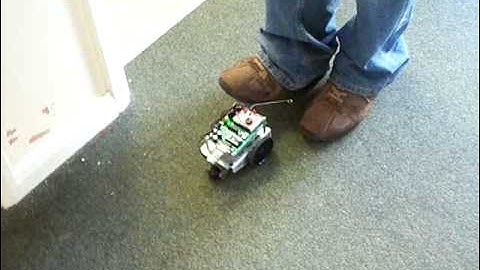 Boe-Bot navigating via whiskers 20/02/09