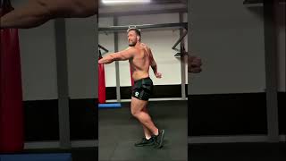 Dislokasi Lutut Ini Terjadi di Tengah Pose 😬🏋️