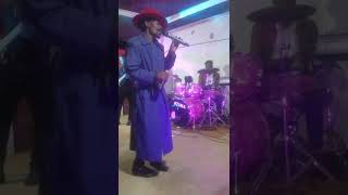 Walumbe ono performance by KAFEERO DASH subscribe comments and more likes with your comment my fans