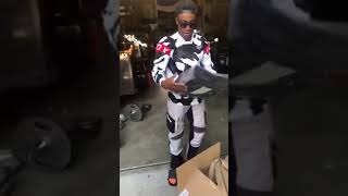 Nelson-Rigg 40 Liter Waterproof Dry Backpack/Tail Pack Unboxing screenshot 4