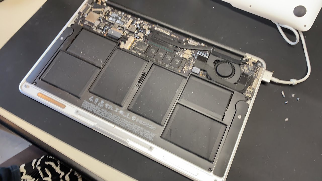 MacBook Air 11in 2013 A1465 起動しない修理