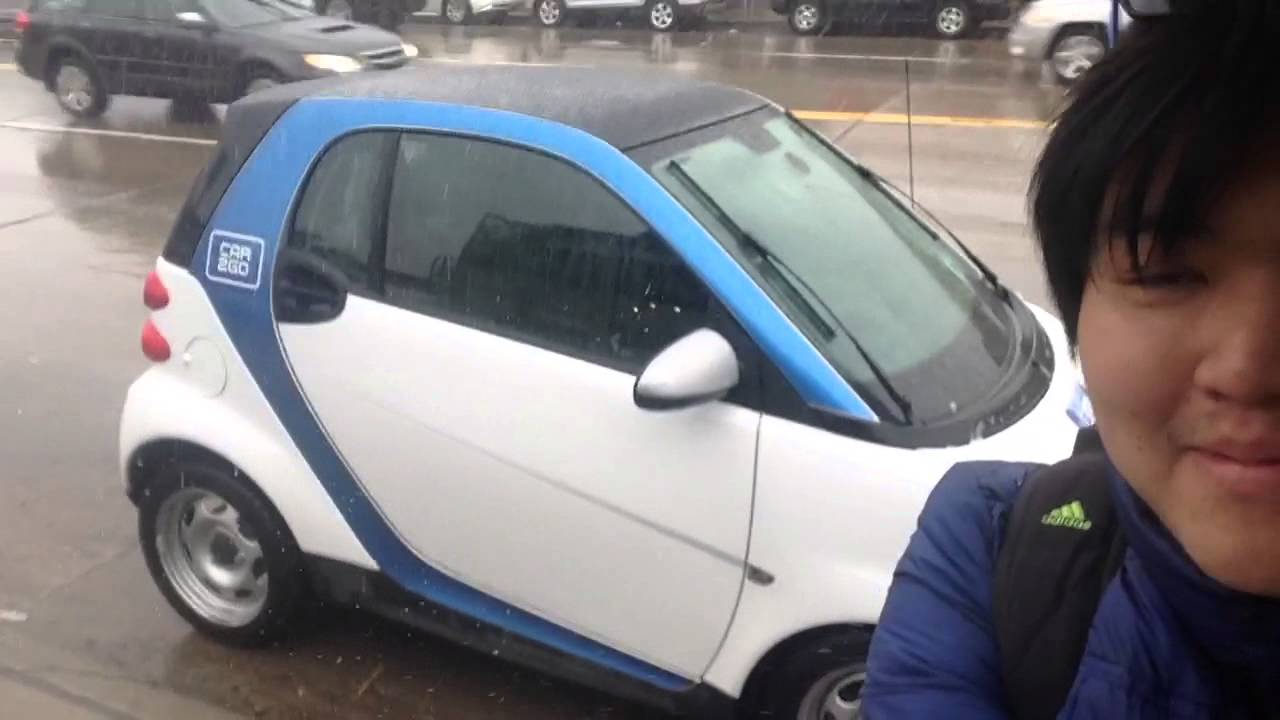 【アメリカでは】 カーシェアが盛ん!?  2人乗りのCar2Goが有名! - YouTube