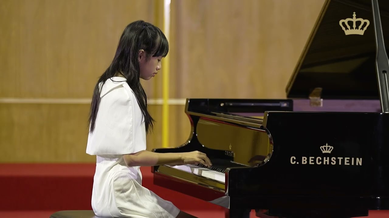 Bùi Tuệ Lâm. Với một tác phẩm tại CARL BECHSTEIN PIANO COMPETITION.