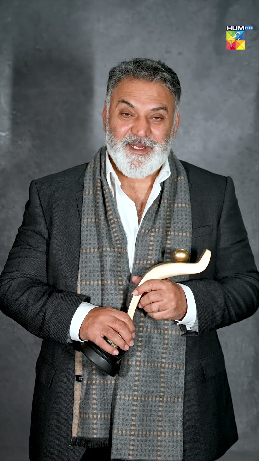 ? Asif Raza Mir Steals the Spotlight! ? Kashmir 9th HUM Awards - #humawards2024