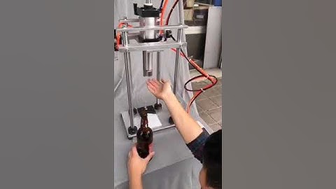 Tabletop beer bottle crown cap capping crimping machine