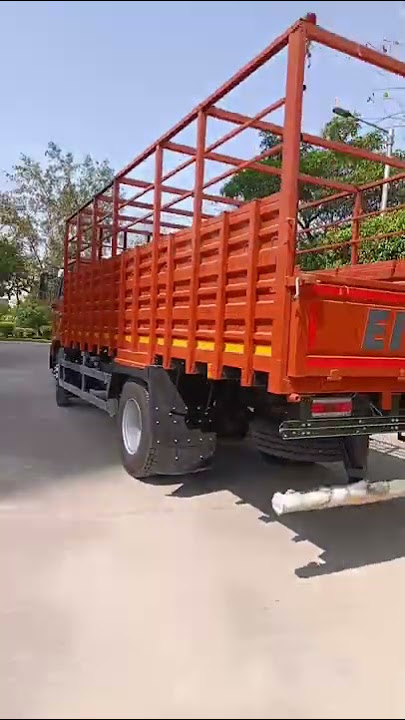Eicher Pro 3015 XP Truck - Eicher 6 Wheel Truck