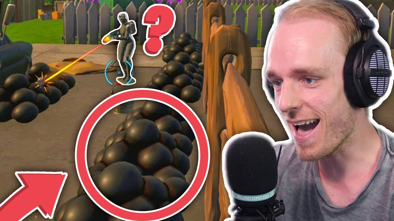 HIJ ZAG ME ECHT NIET! Of wel? - Fortnite: Prop Hunt (met Roedie, Duncan en Harm)