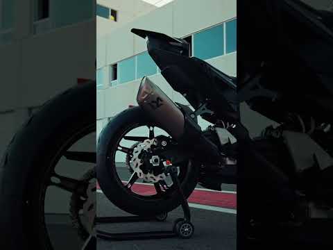 KTM 990 RC R - Turn up the attitude!
