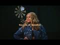 Lauren Alaina - Walking On Broadway (Lyric Video)