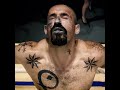 Dieser MMA-Kämpfer muss einen unaufhaltsamen Riesen besiegen, um seine Freiheit zu erlangen!#shorts
