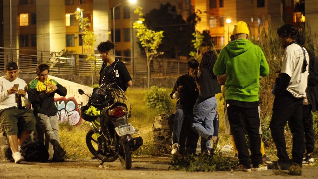 Athoom - Señorita Traición (Vídeo Oficial) Ft. After Boy