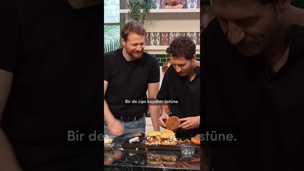 Bunu dokuyan çocuk kör oldu! #shorts #urazkaygılaroğlu Bunu dokuyan çocuk kör oldu! #shorts #urazkaygılaroğlu
